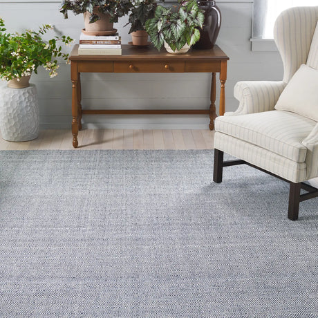 Safavieh Martha Stewart 8'-0" x 10'-0" Rug in Blue / Ivory