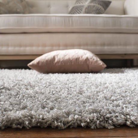 Safavieh Pro Lux Shag 400 4'-0" x 6'-0" Rug in Grey / Cream