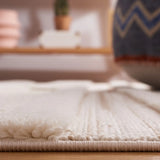 Safavieh Urban 4'-0" x 6'-0" Rug in Ivory / Beige