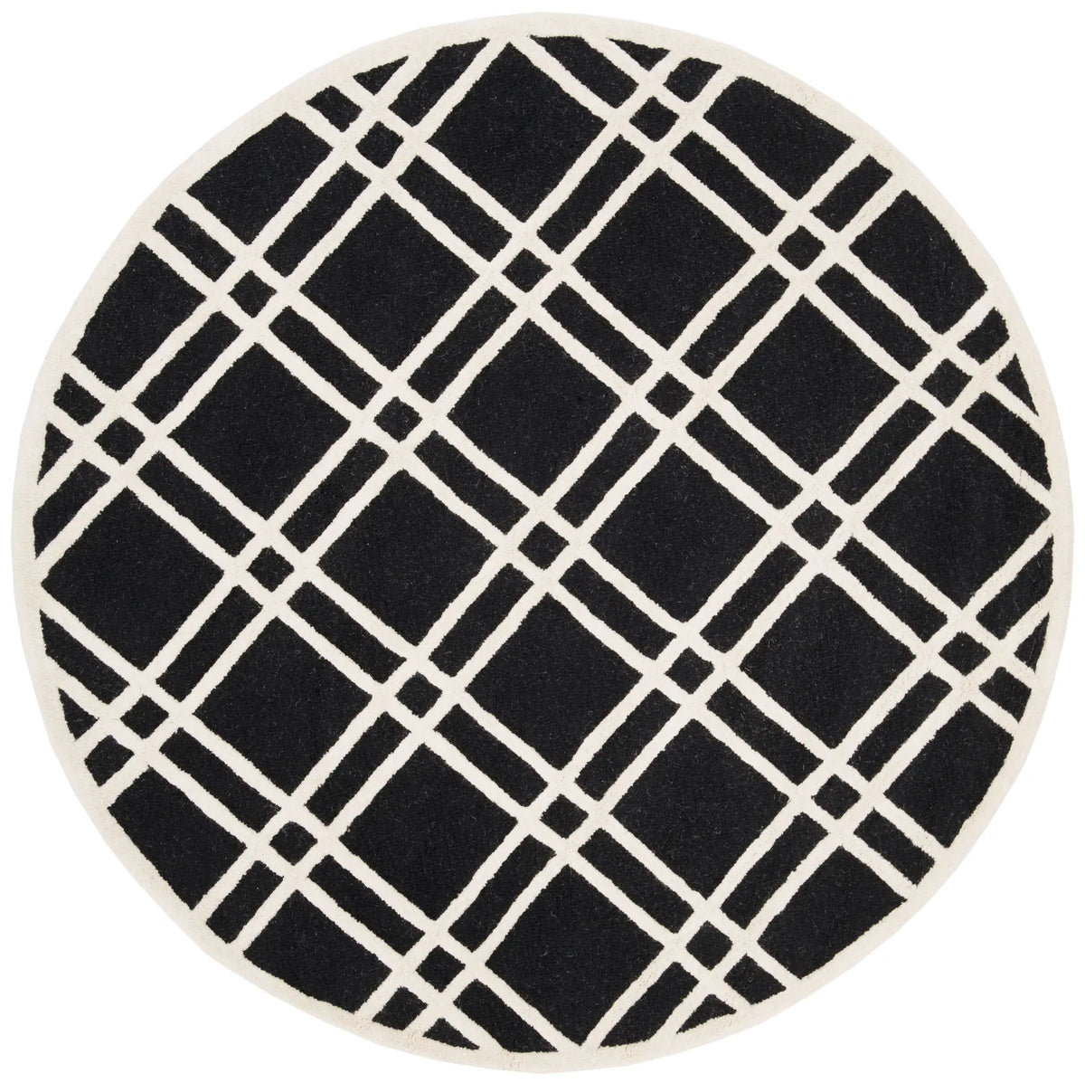 Safavieh Cambridge 6'-0" x 6'-0" Rug in Black / Ivory