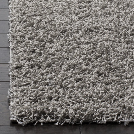 Safavieh Sga-Athens Shag 6'-0" x 9'-0" Rug in Light Grey