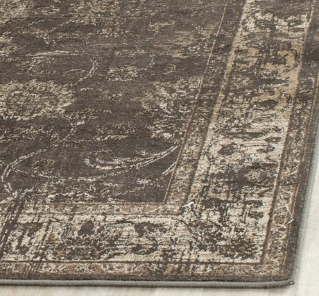 Safavieh Vintage 4'-0" x 5'-7" Rug in Soft Anthracite
