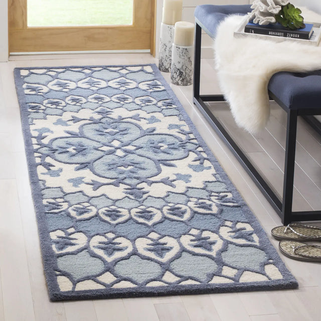 Safavieh Bellagio 2'-3" x 7'-0" Rug in Ivory / Blue