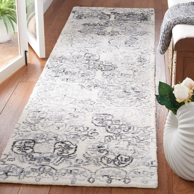 Safavieh Metro 2'-3" x 9'-0" Rug in Ivory / Grey