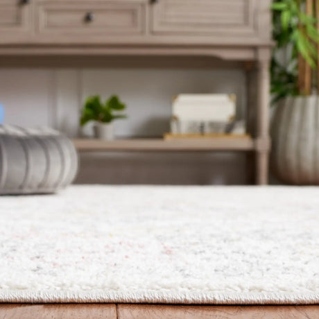 Safavieh Layla 4'-5" x 6'-5" Rug in Ivory Grey / Pink
