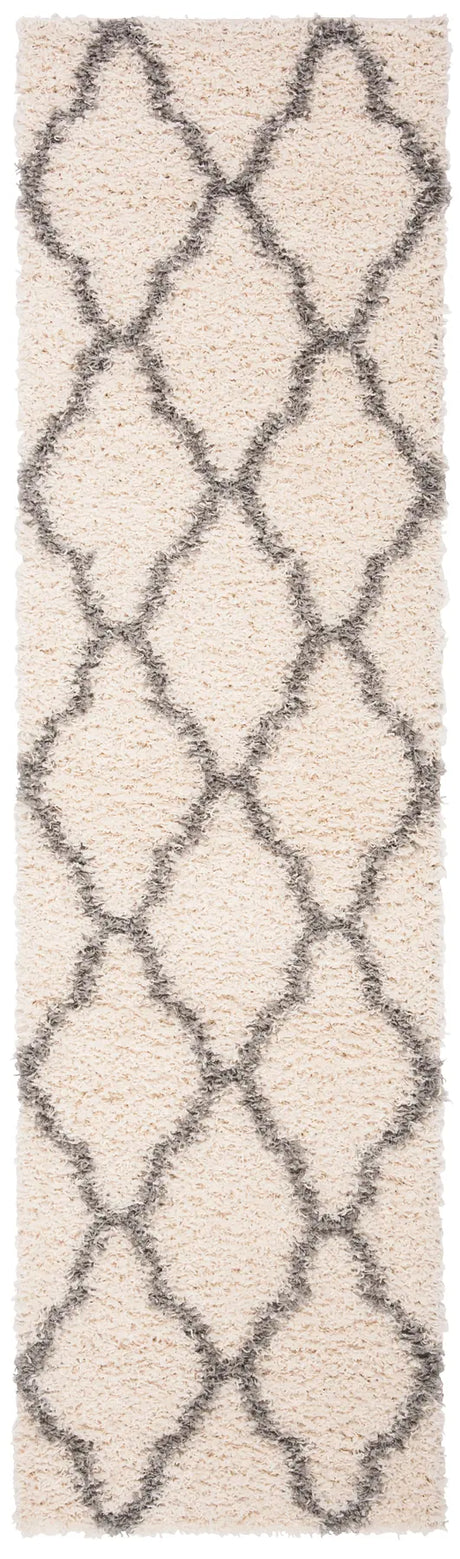 Safavieh Sgd-Dallas Shag 2'-3" x 10'-0" Rug in Ivory / Grey