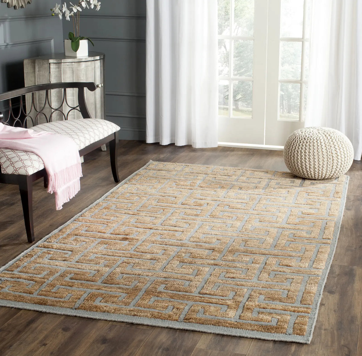 Safavieh Tangier 5'-0" x 8'-0" Rug in Grey / Beige