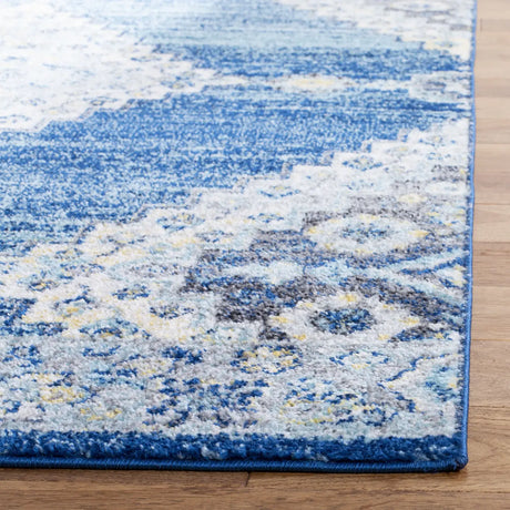 Safavieh Madison 4'-0" x 6'-0" Rug in Navy / Creme