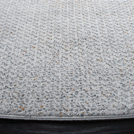 Safavieh Sonoma 6'-7" x 6'-7" Rug in Grey / Ivory