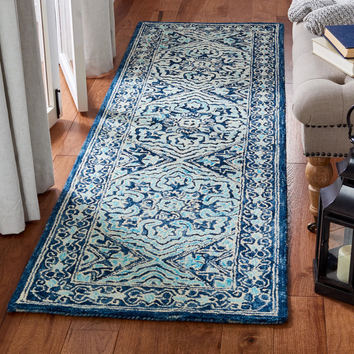 Safavieh Trace 2'-3" x 10'-0" Rug in Navy / Light Blue