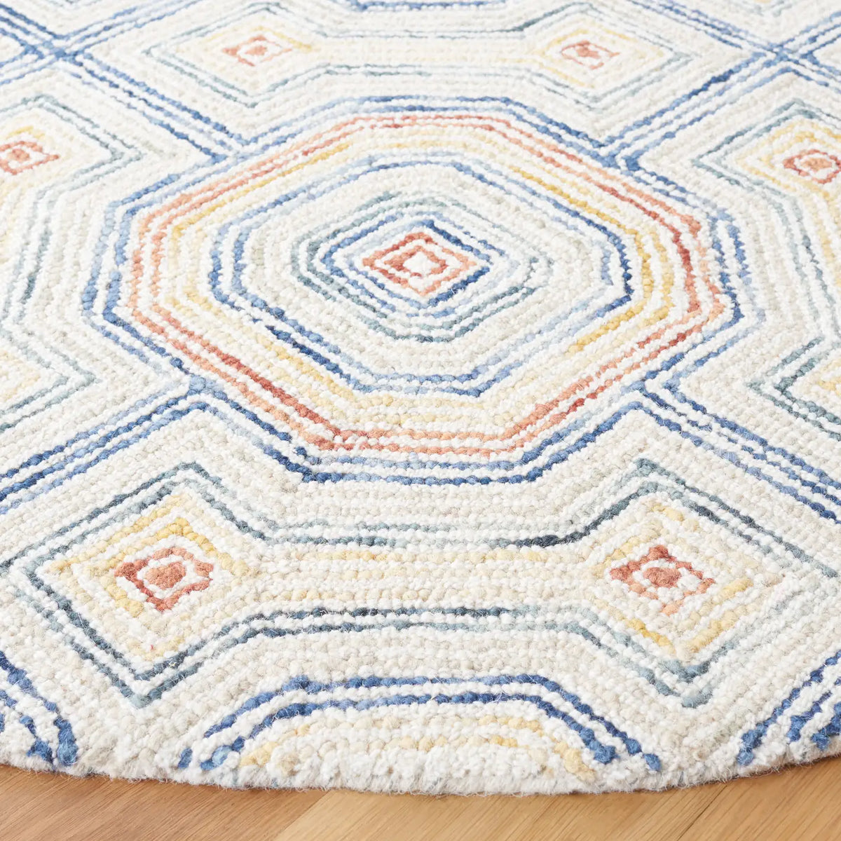 Safavieh Aspen 6'-0" x 6'-0" Rug in Ivory / Blue