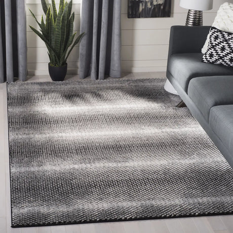 Safavieh Lurex 100 4'-0" x 6'-0" Rug in Black / Ivory
