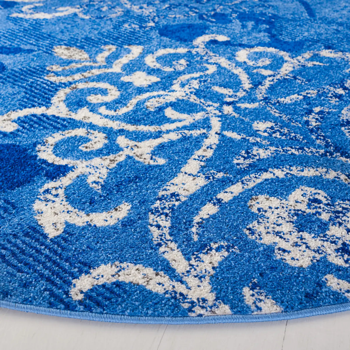 Safavieh Adirondack 6'-0" x 6'-0" Rug in Light Blue / Dark Blue