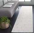 Safavieh Maya 2'-0" x 8'-0" Rug in Ivory / Beige