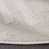 Safavieh Trends 6'-7" x 6'-7" Rug in Beige / Ivory