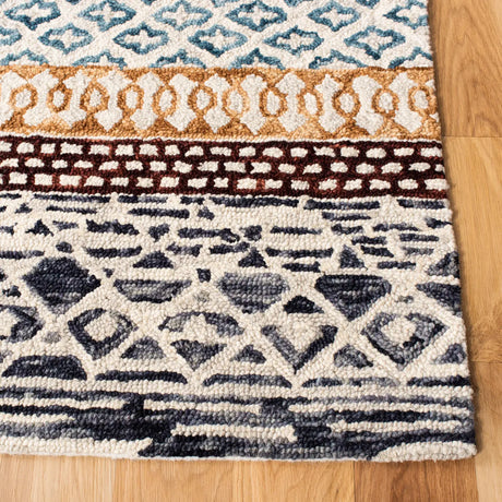 Safavieh Capri 4'-0" x 6'-0" Rug in Ivory / Charcoal