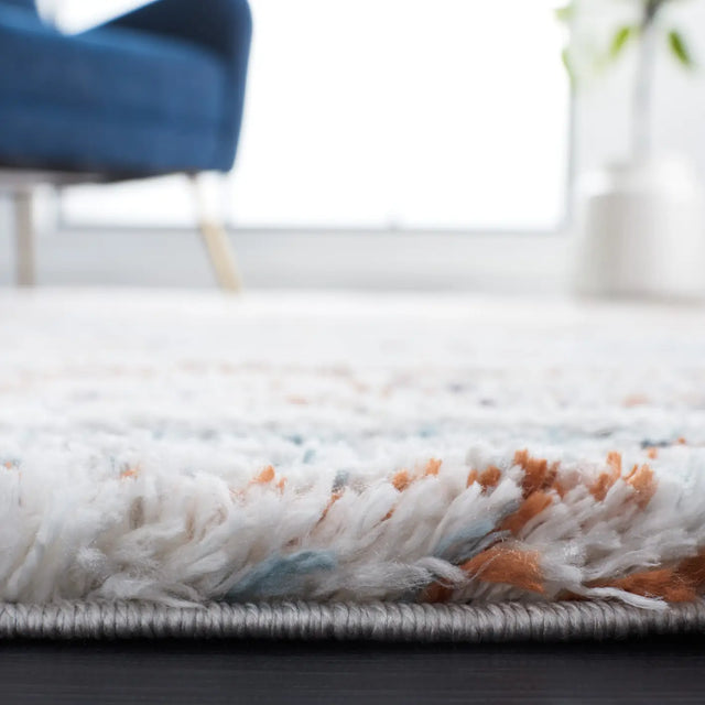 Safavieh Berber Shag 4'-5" x 6'-5" Rug in Blue Rust / Ivory