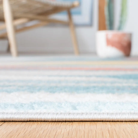 Safavieh Skyler 4'-5" x 6'-5" Rug in Beige / Terracotta