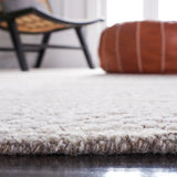 Safavieh Glamour 4'-0" x 6'-0" Rug in Natural / Ivory