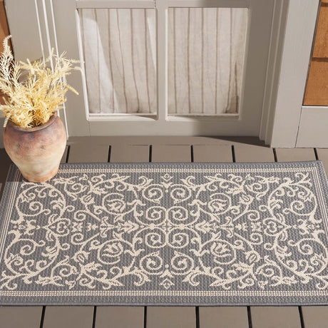 Safavieh Courtyard 2'-0" x 3'-7" Rug in Grey / Natural