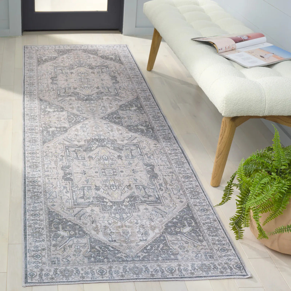 Safavieh Arizona 2'-6" x 8'-0" Rug in Beige / Grey