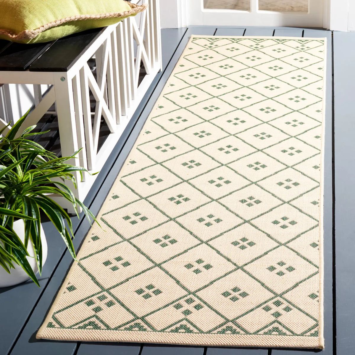 Safavieh Courtyard 2'-3" x 8'-0" Rug in Beige / Green