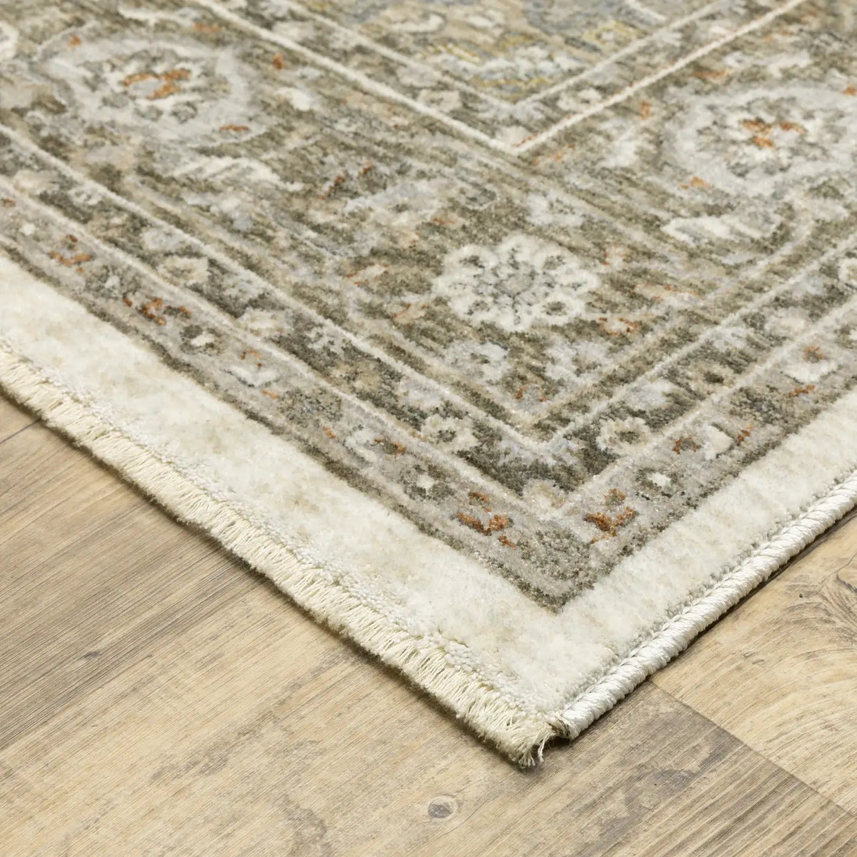 Oriental Weavers Sphinx Maharaja 1144Y Ivory/ Gold Rug - corner detail