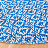 Safavieh Montauk 6'-0" x 6'-0" Rug in Ivory / Blue