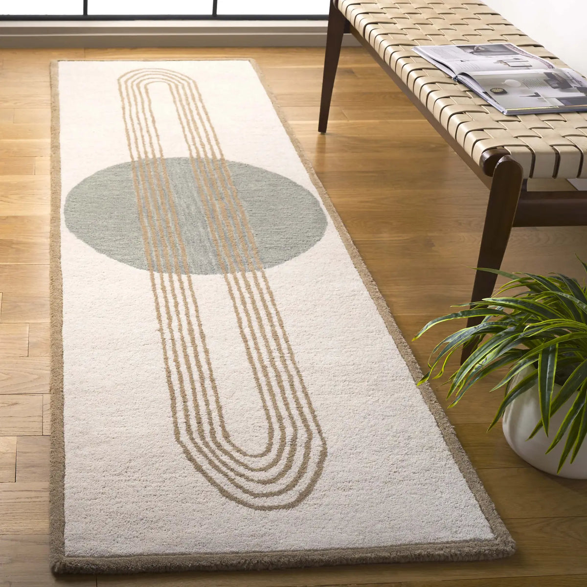 Safavieh Rodeo Drive 2'-3" x 8'-0" Rug in Ivory / Blue