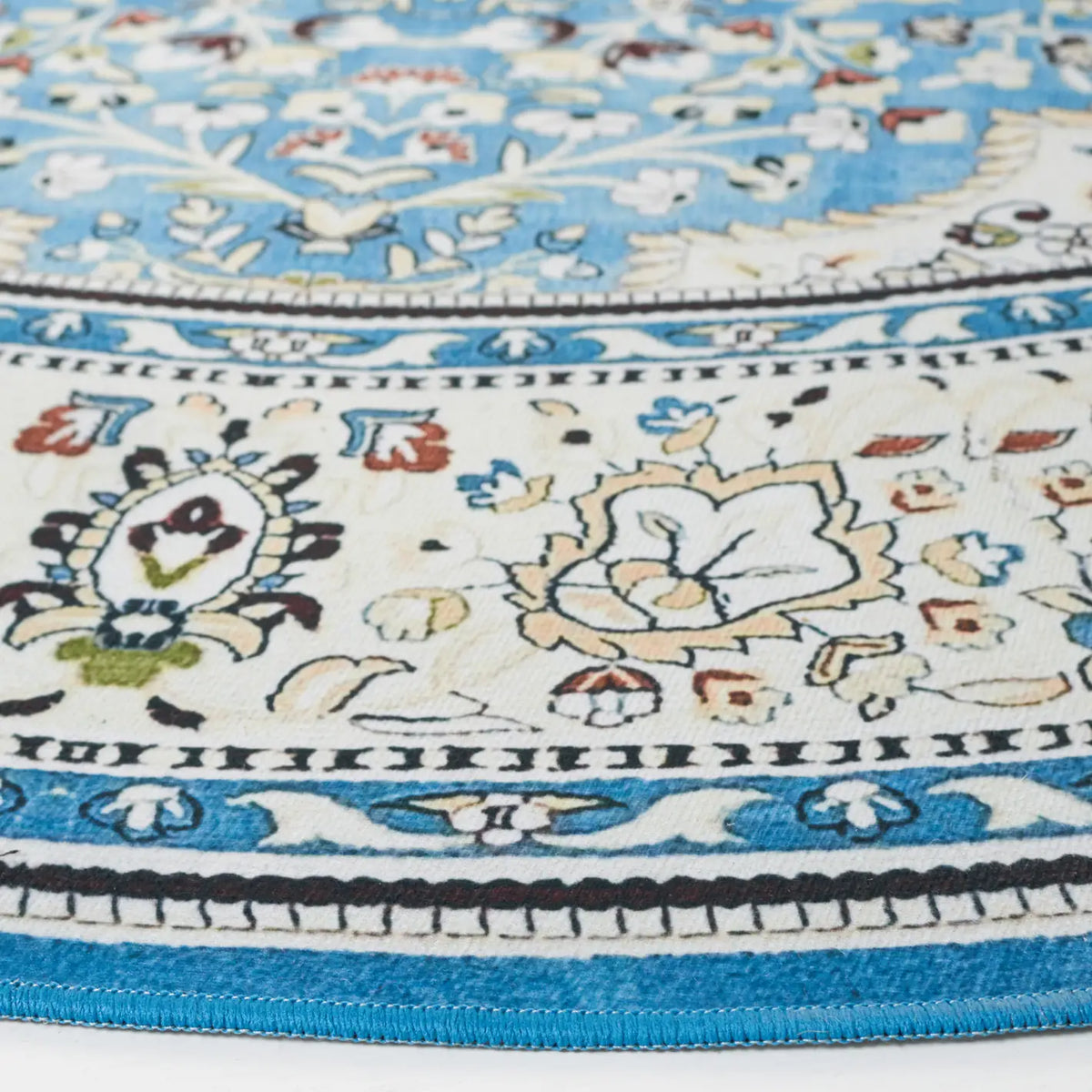 Safavieh Tucson 6'-0" x 6'-0" Rug in Turquoise / Beige