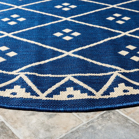 Safavieh Courtyard 6'-7" x 6'-7" Rug in Navy / Light Beige