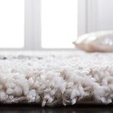 Safavieh Fontana Shag  800 4'-0" x 6'-0" Rug in Ivory / Grey