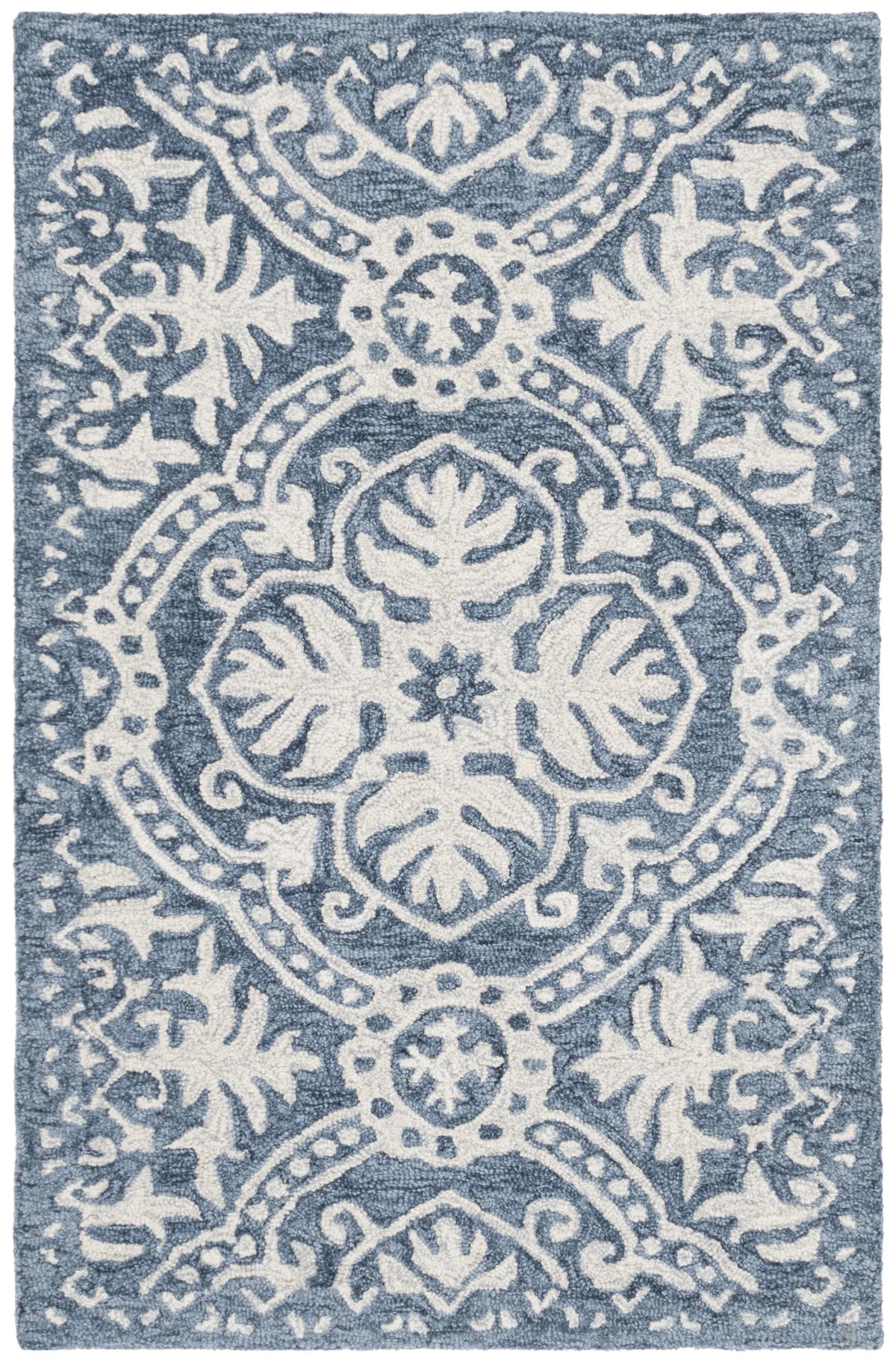 Safavieh Micro-Loop 2'-6" x 4'-0" Rug in Blue / Ivory