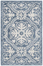Safavieh Micro-Loop 2'-6" x 4'-0" Rug in Blue / Ivory