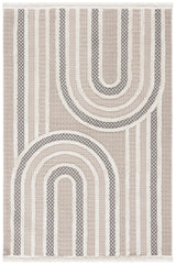 Safavieh Urban 4'-0" x 6'-0" Rug in Beige / Ivory
