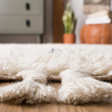 Safavieh Casablanca 5'-0" x 8'-0" Rug in Navy / Ivory