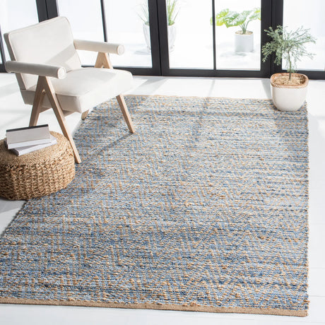 Safavieh Cape Cod 4'-0" x 6'-0" Rug in Natural / Blue