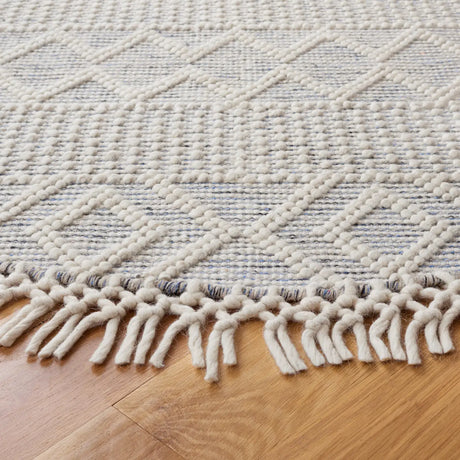 Safavieh Vermont 6'-0" x 6'-0" Rug in Ivory / Blue