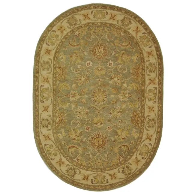 Safavieh Antiquity 4'-6" x 6'-6" Rug in Green / Gold