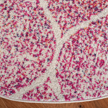 Safavieh Madison 5'-3" x 5'-3" Rug in Cream / Fuchsia