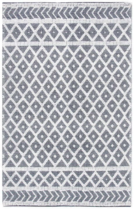 Safavieh Natura 4'-0" x 6'-0" Rug in Ivory / Black
