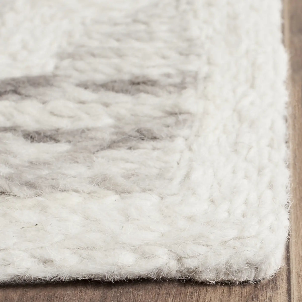 Safavieh Himalaya 8'-0" x 10'-0" Rug in Grey / Ivory