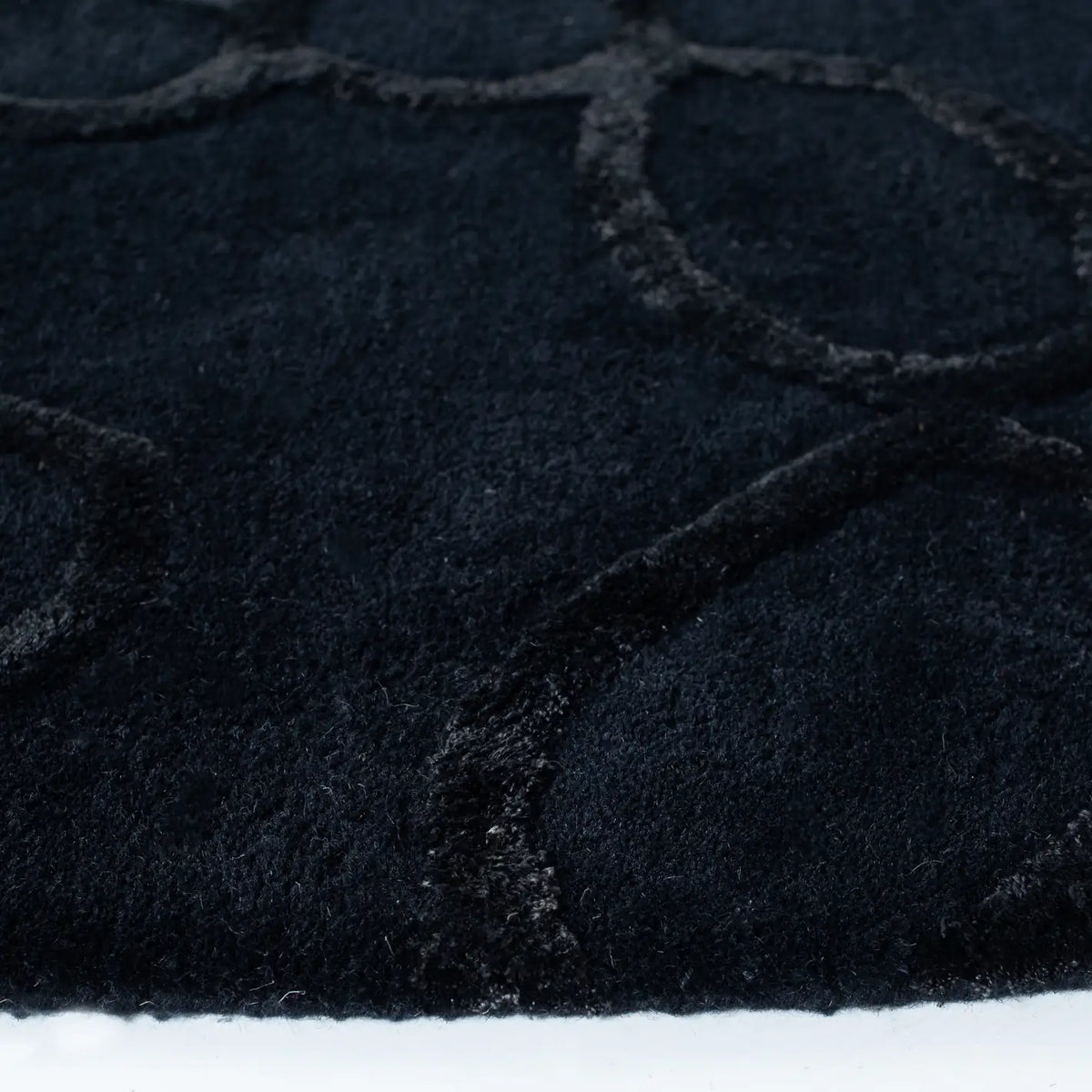 Safavieh Soho 6'-0" x 6'-0" Rug in Black