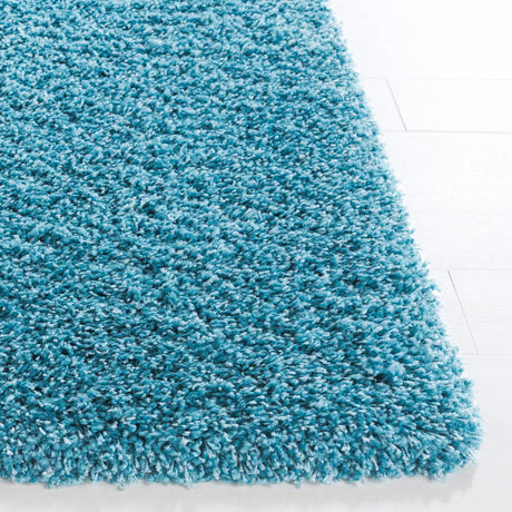 Safavieh Shag 2'-3" x 5'-0" Rug in Turquoise