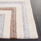 Safavieh Fifth Avenue 4'-0" x 6'-0" Rug in Ivory / Grey