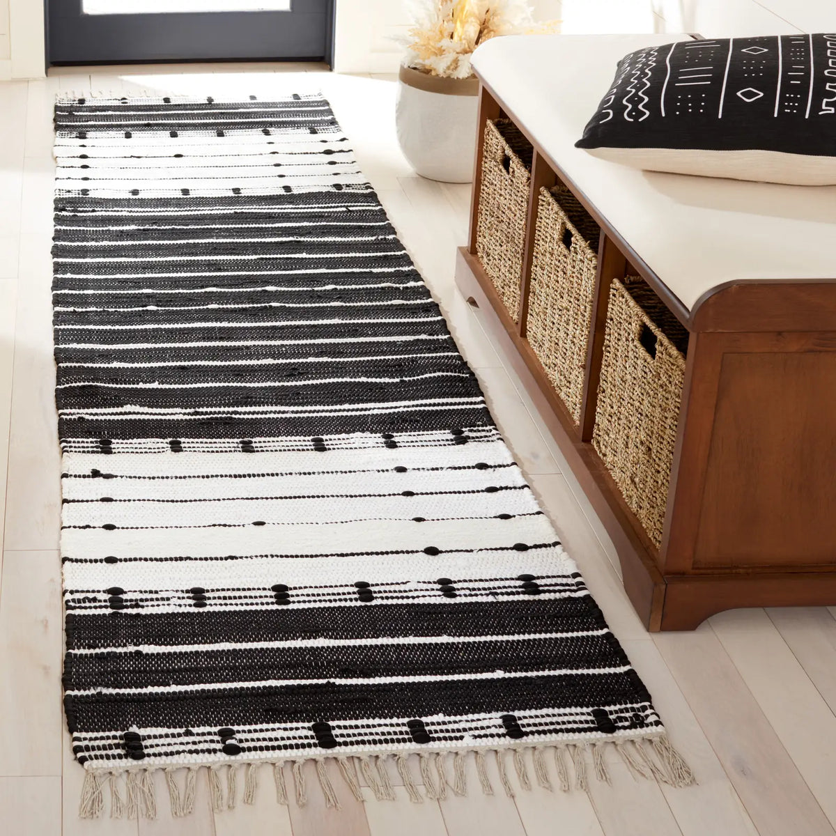 Safavieh Striped Kilim 2'-3" x 9'-0" Rug in Black / Ivory