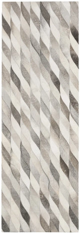 Safavieh Studio Leather 2'-3" x 7'-0" Rug in Ivory / Grey