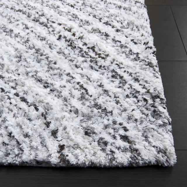 Safavieh Glory Shag 4'-0" x 6'-0" Rug in Ivory / Grey