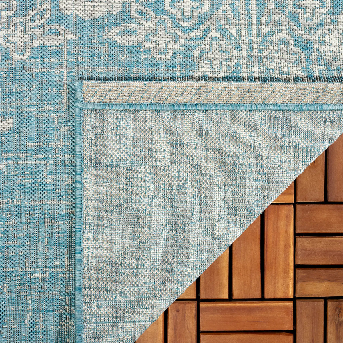Safavieh Courtyard 6'-7" x 9'-6" Rug in Aqua / Grey