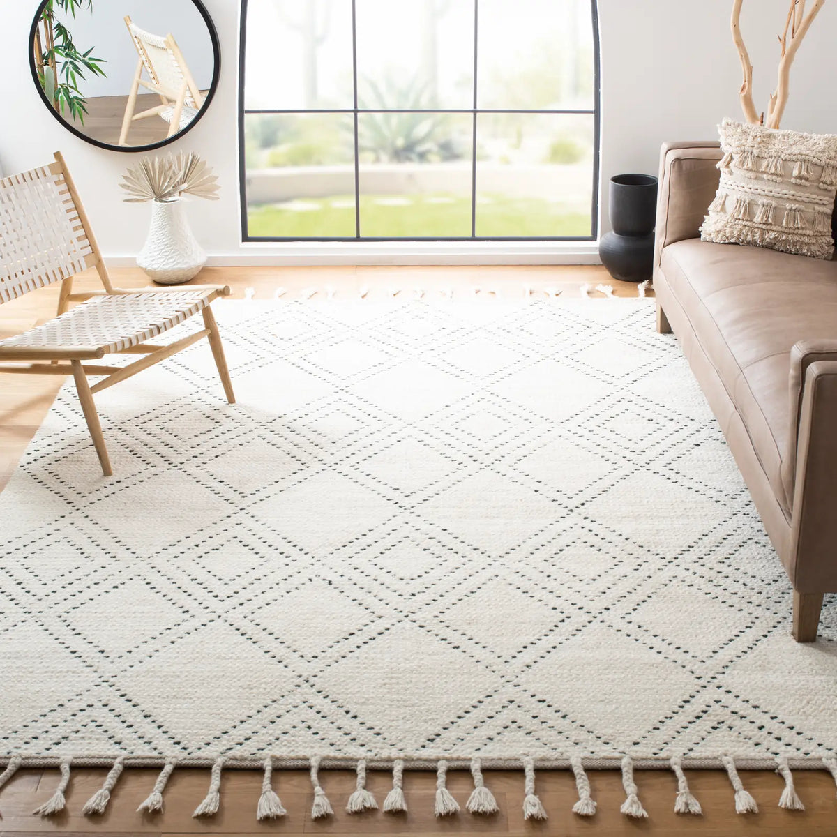 Safavieh Casablanca 8'-0" x 10'-0" Rug in Ivory / Green